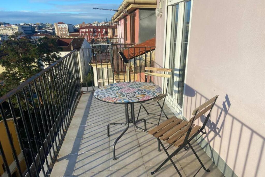 Acogedor Loft Con Vistas A La Ciudad Apartment Santander Bagian luar foto